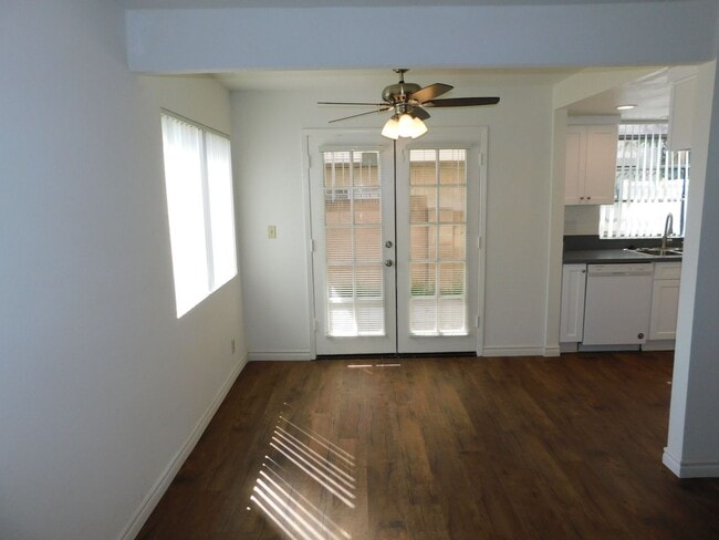 Photo - Lovely 2 BD 2.5 BA Two Story Townhouse