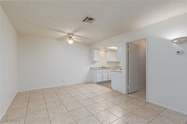 Building Photo - 465 N Lamb Blvd Unit F