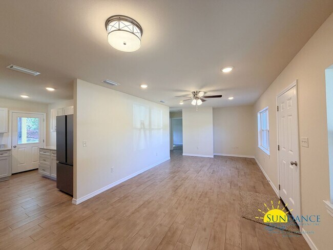 Photo - Renovated 3 Bedroom Home in Fort Walton Beach!