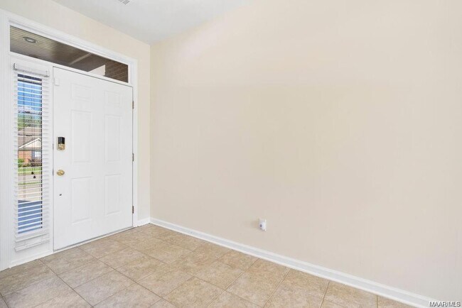 Photo - 3412 Crestwood Ln