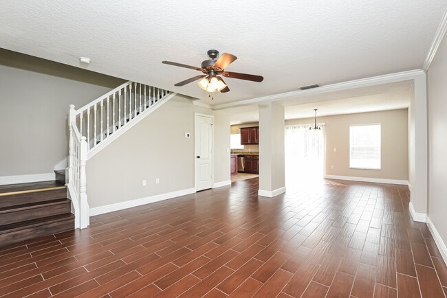 Photo - 3322 Whistling Trail