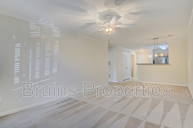 Photo - 7104 W Friendly Ave