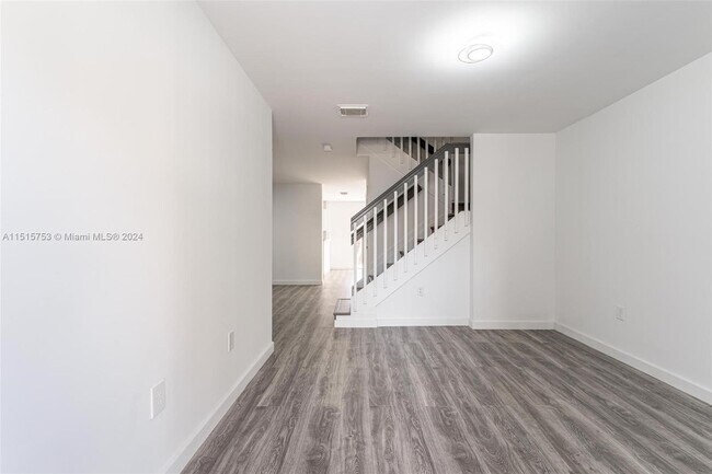 Photo - 17370 NW 69th Ct