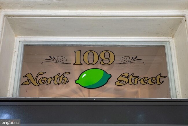 Photo - 109 N Lime St