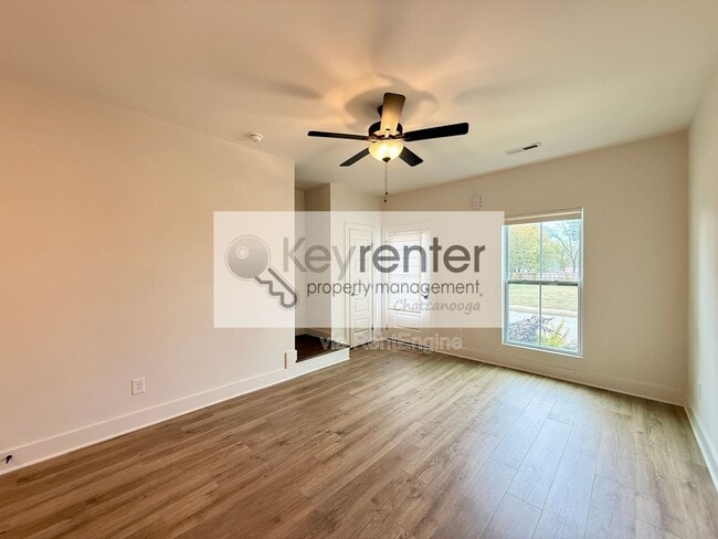 Photo - 1674 S Watkins St