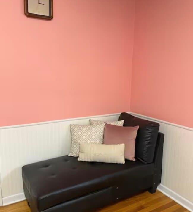 Photo - 449 Jensen Rd