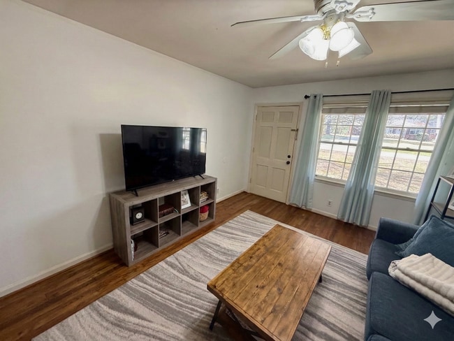 Photo - For Rent – 2 Bedroom Duplex in Watkinsville