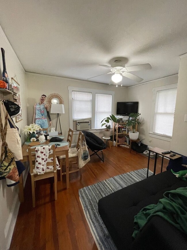 Photo - FALL 2026!!! Private 1 Bedroom Historic Ho...