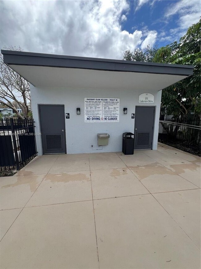 Photo - 155 Lakeview Dr