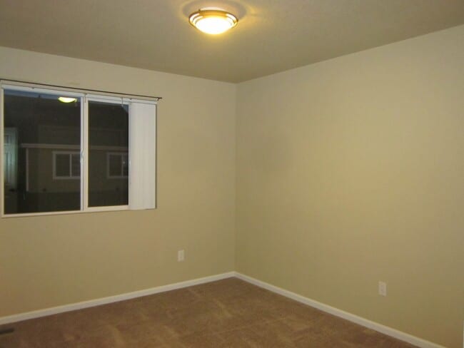 5417 Smokey Heights