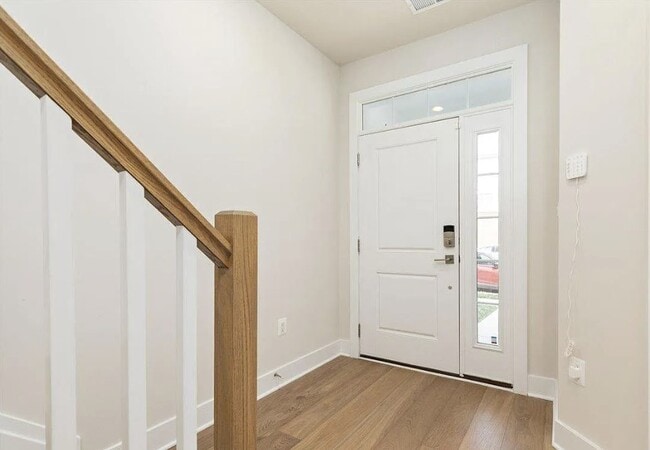 Photo - 23149 Dunlop Heights Ter