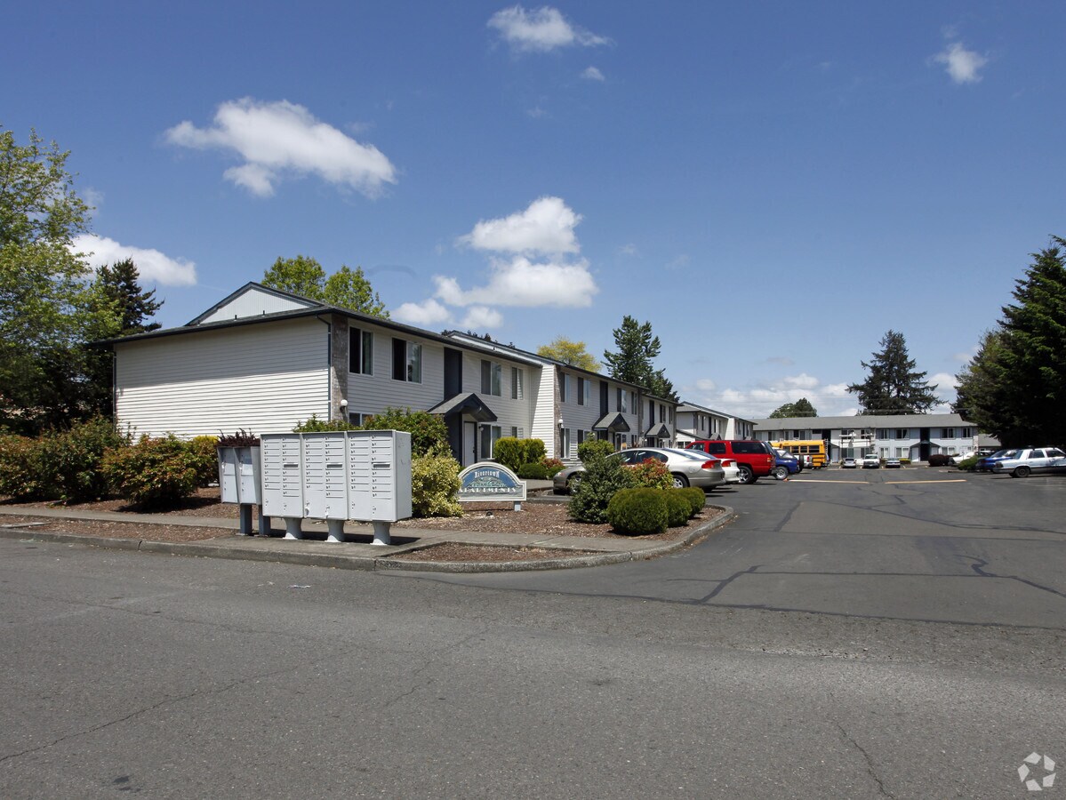 Rivertown Apartments - Rivertown Apartments