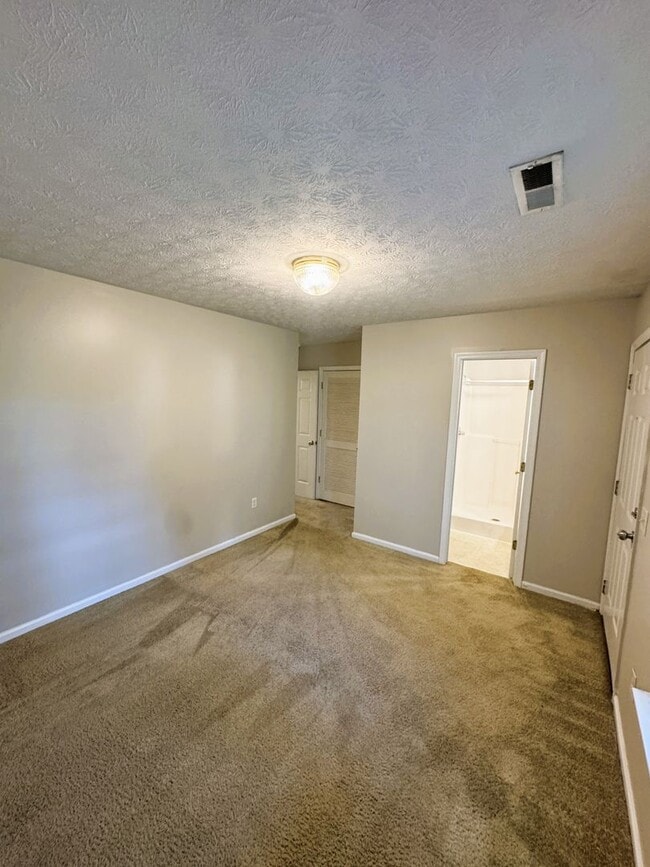 Photo - 315 Emerson Ln
