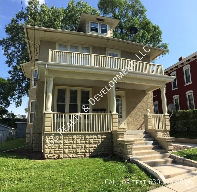 Building Photo - 319 W Chicago St Unit 2 Rental