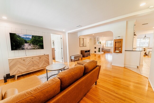 Photo - 3227 N Orange Ave