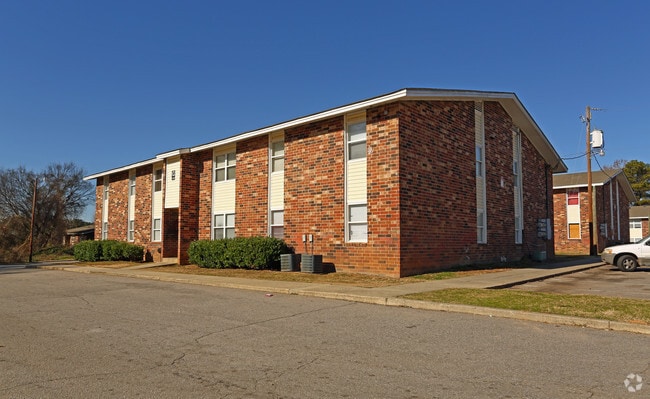Photo - Riverside Apts