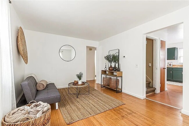Photo - 105 Southview Terrace
