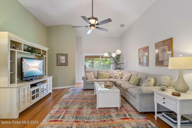 Photo - 7163 Egbert St