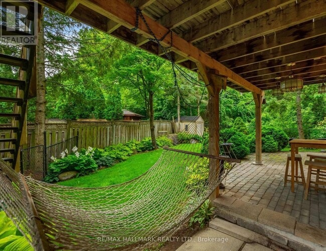 Photo - 410 Clearmeadow Blvd