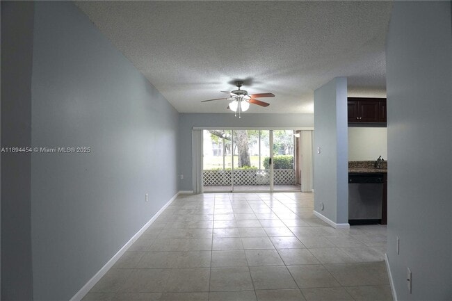 Photo - 7106 Glenmoor Dr Unit 7106