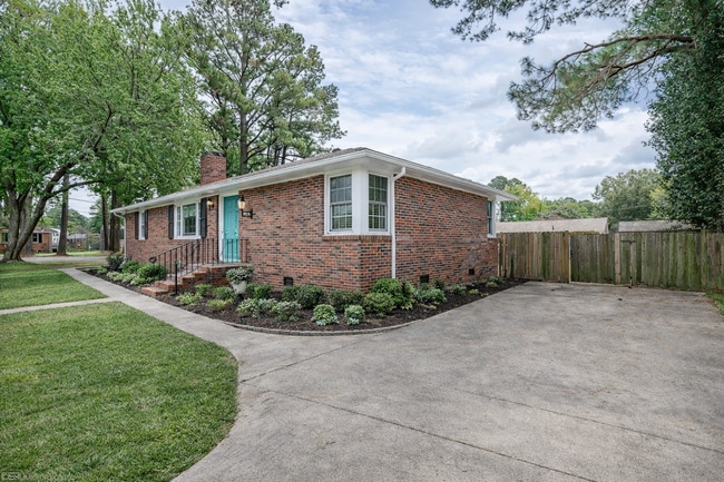 Building Photo - Fabulous 3BR, 2BA in heart of Chesapeake!!