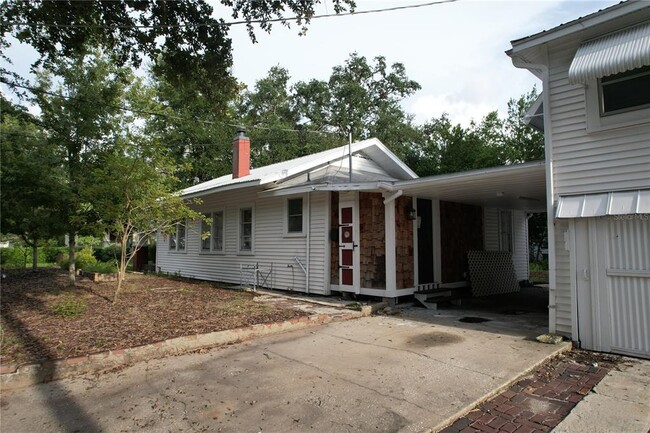 Building Photo - 6506 N Wellington Ave Unit B