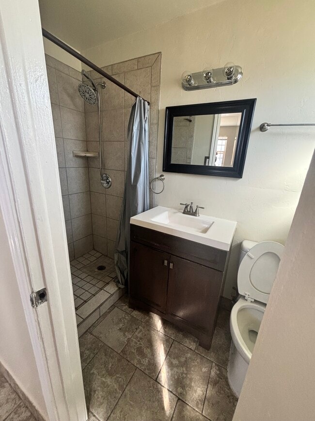 Photo - 1804 Clark Rd