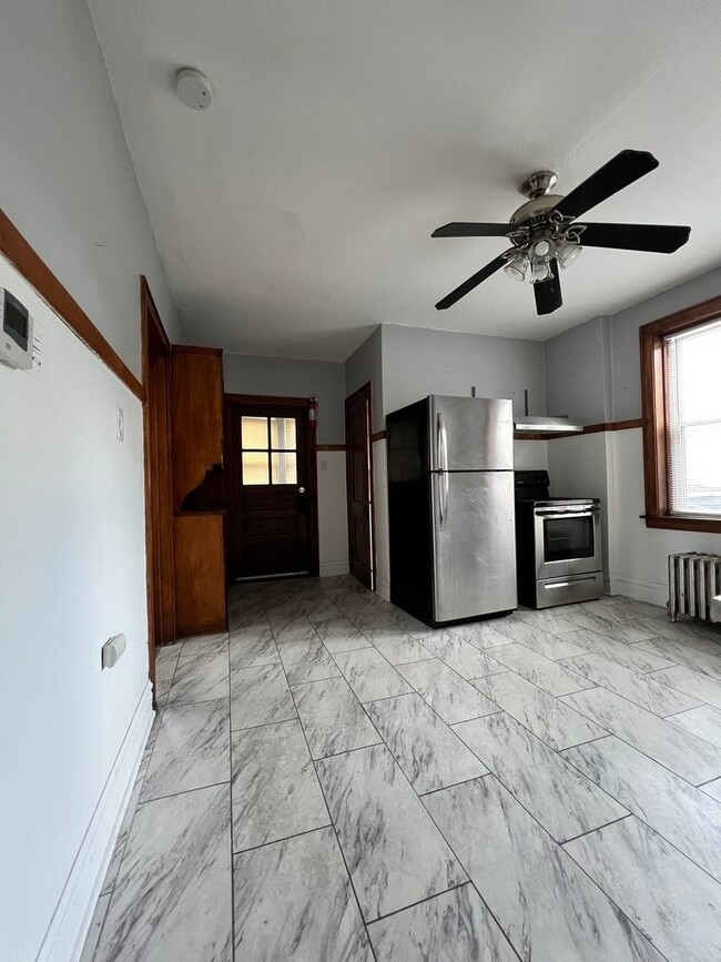 Photo - 5044 W 30th St