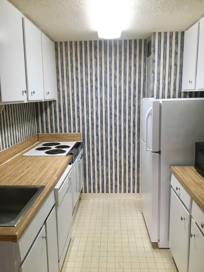 Photo - Senate Plaza