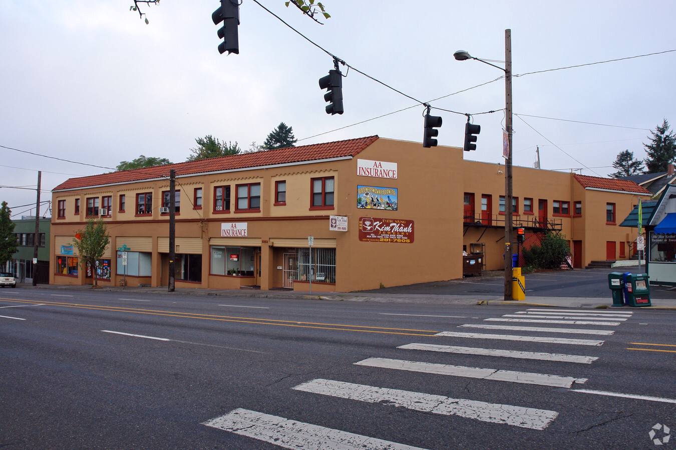 Rose Garden Apartments - Rose Garden Apartments