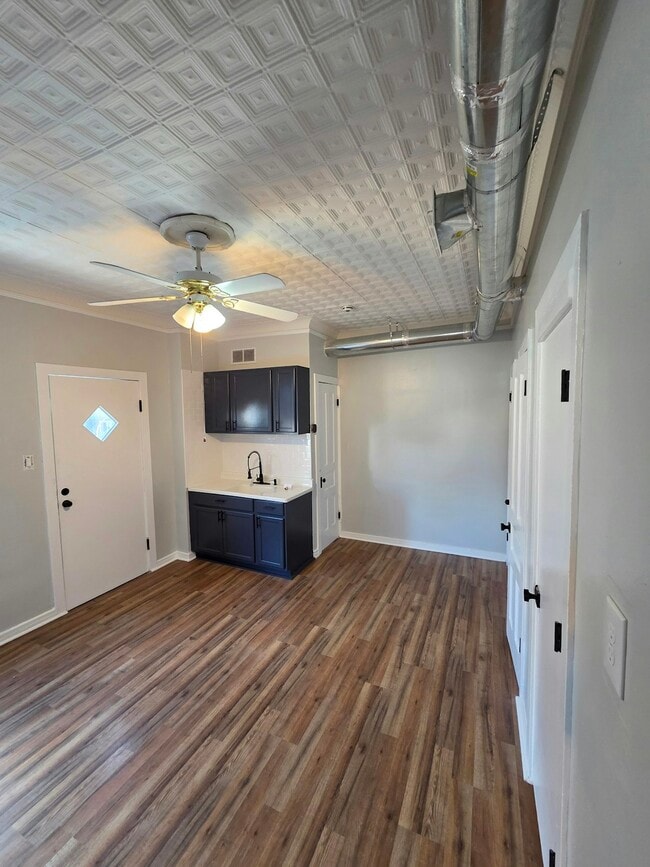 Photo - 3611 S Wood St Unidad 2R