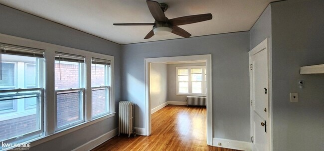 Photo - 914 Beaconsfield Ave Unidad 4