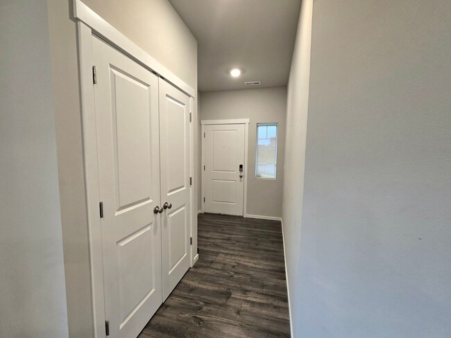 Photo - 3 Bedroom 2.5 Bath Home in Stanwood