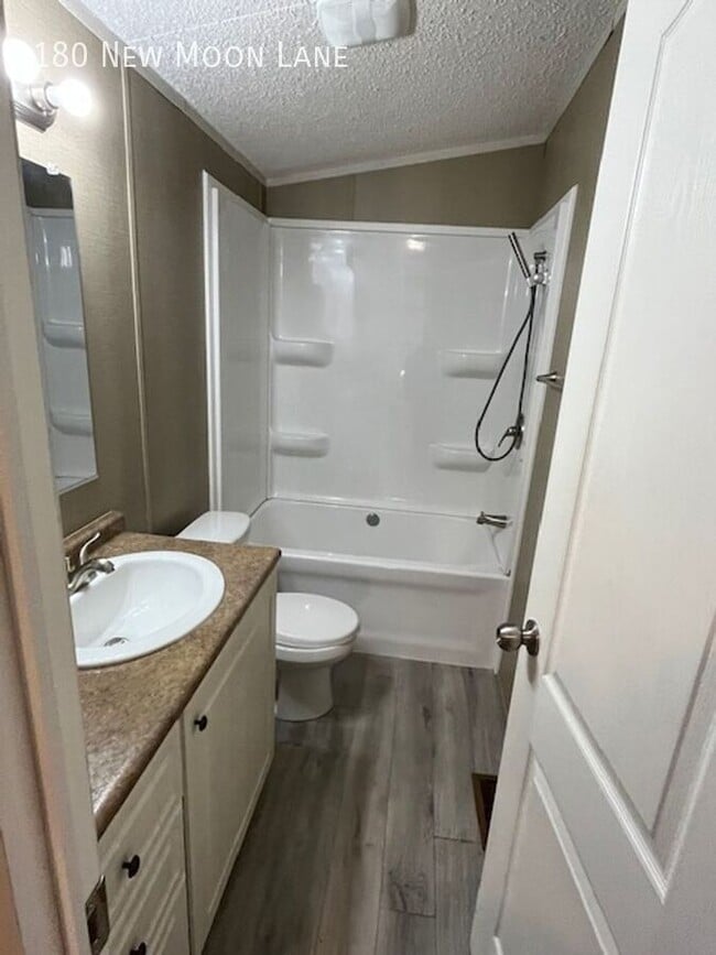 Photo - 180 New Moon Ln