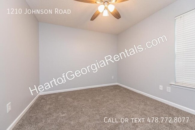 Photo - 1210 Johnson Rd