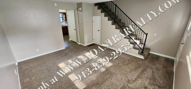 Photo - Nice 3 Bed 1.5 Bath Duplex in Leavenworth-Available NOW!!
