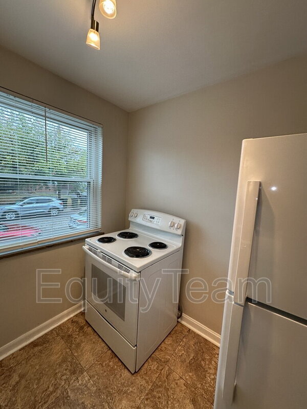 Photo - 3918 E Gatewood Ln Unit Apt 2