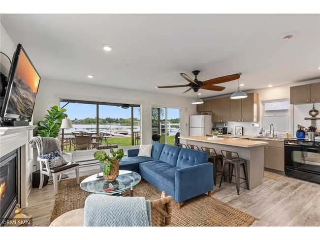 Photo - 28584 Lakewood Dr NW