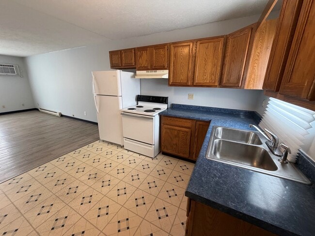 Photo - 1002-6 Glendale-