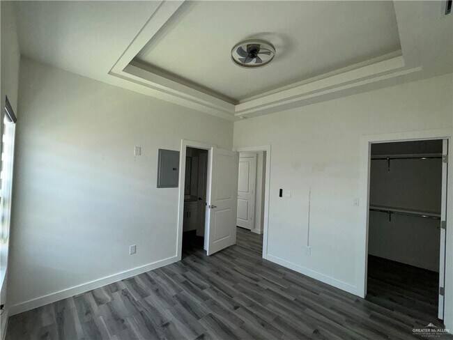 Photo - 11 E Iris Ave Unit 6