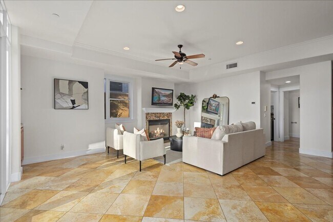 Photo - 411 Orange Ave