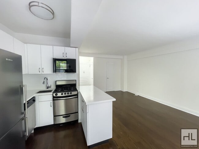 Photo - BEEKMAN PLACE Unit 5E