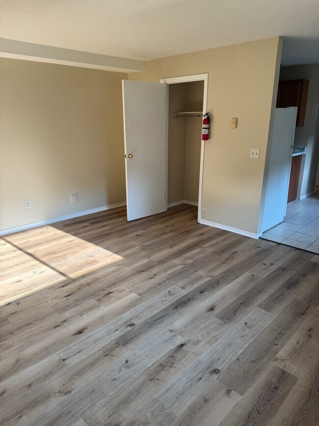 Photo - 5380 Eastgate Dr Unidad 2