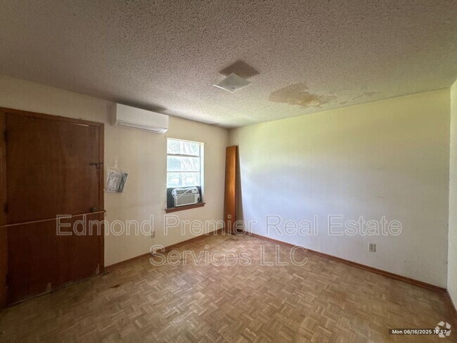 Building Photo - 706 NW 96th St Rental