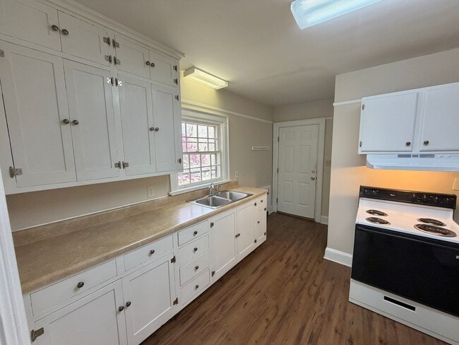 Photo - 2 Bedroom Apartment - Statesville Downtown Unit H224-4