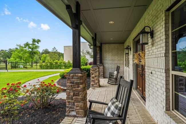 Photo - 5006 Newport Ct