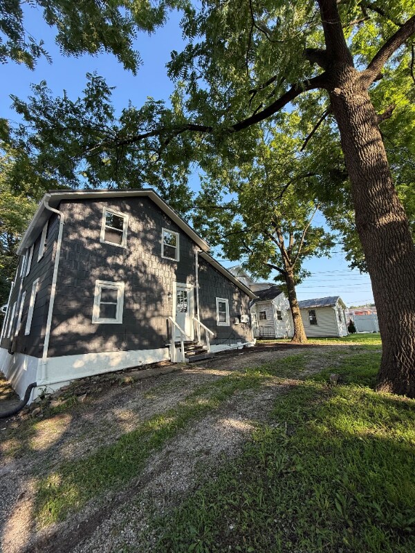 Building Photo - 134-134 N 4th St Rental