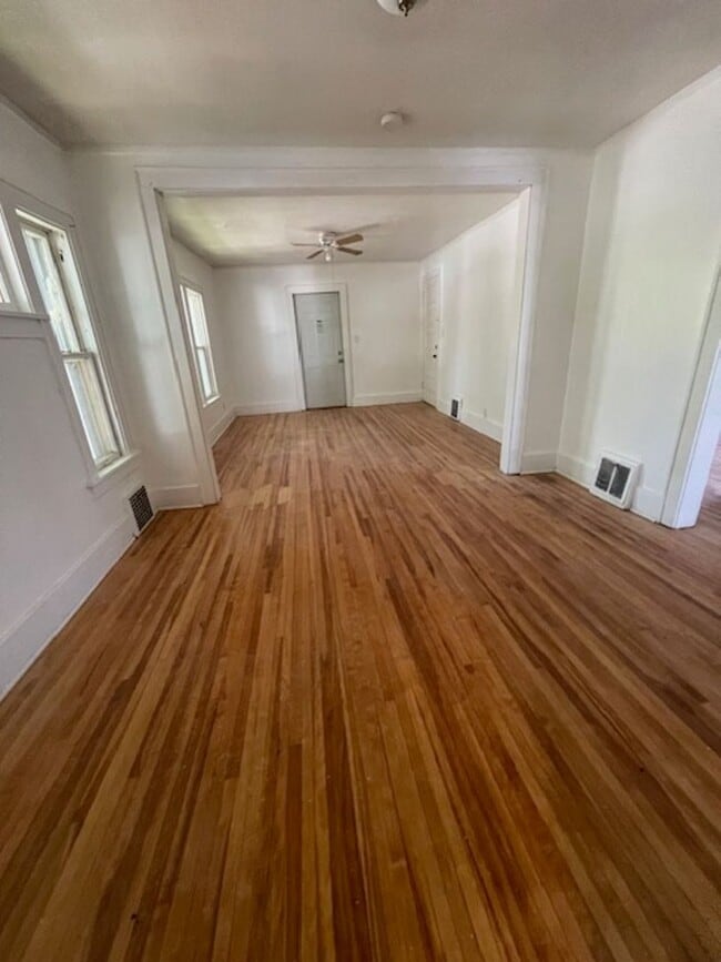 Photo - 111 8th St NW Unit 2