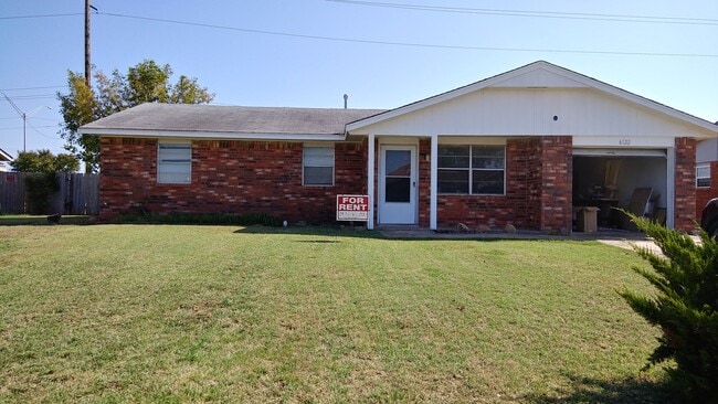 Building Photo - 6122 SW Summit Ave Rental