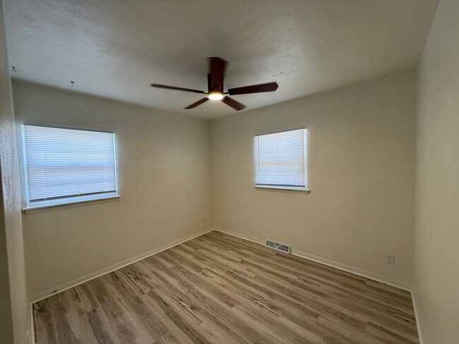 Photo - 1904 N Lincoln Ave